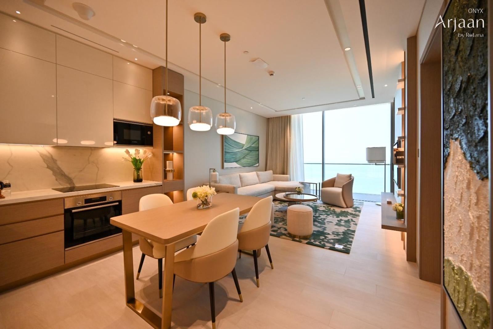 Onyx Rotana Ξενοδοχείο Μανάμα Εξωτερικό φωτογραφία A living room at the Ritz-Carlton, DIFC